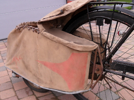 WA-WA Fietskar - 2010
 
Dimitri Vos 