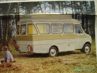 Bedford Dormobile CF230 Kampeerauto 1974 Bedford Dormobile CF230 Kampeerauto 1974